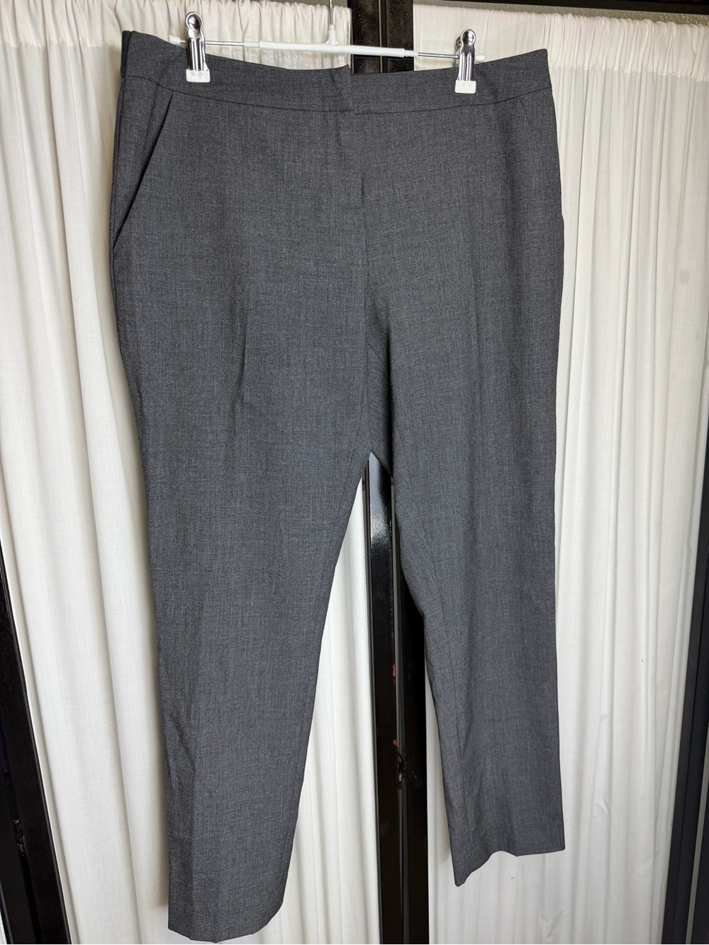 Women’s Gray Low Rise Short Zipper Straight Leg Dress Pants
